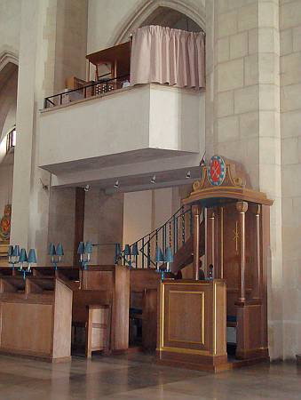 Guildford Cathedral - The Organ and Cathedra